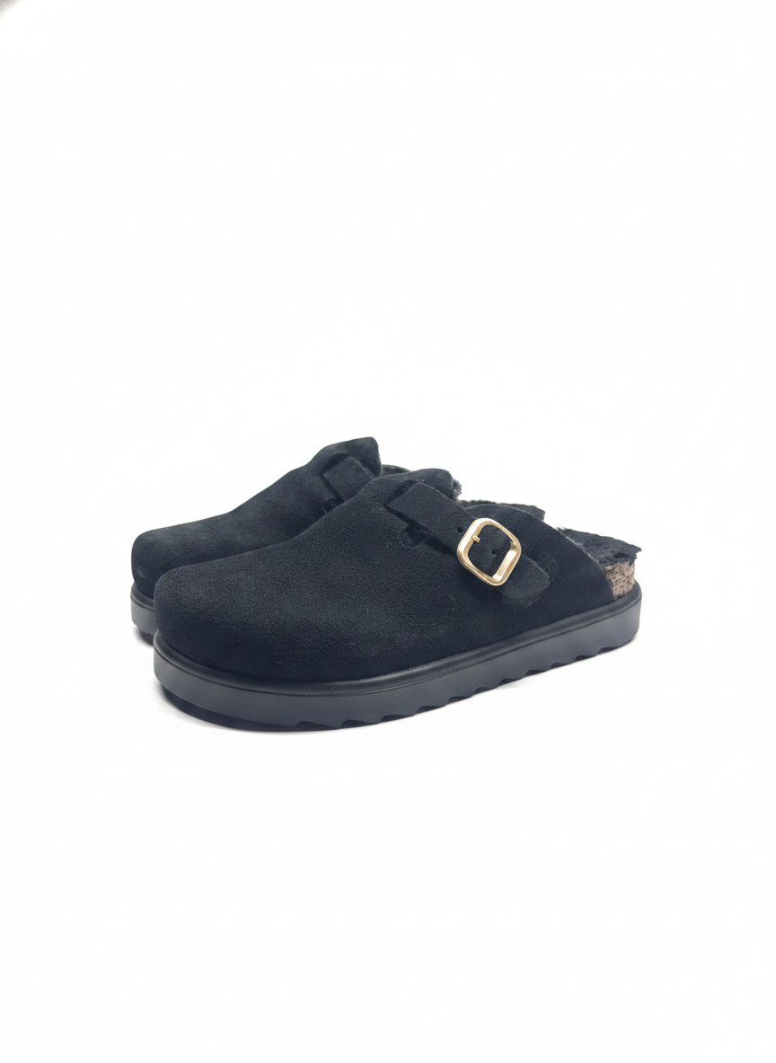 Zueco Plano Serraje negro/negro | Bildmaterial bereitgestellt von SHOES.PLEASE.