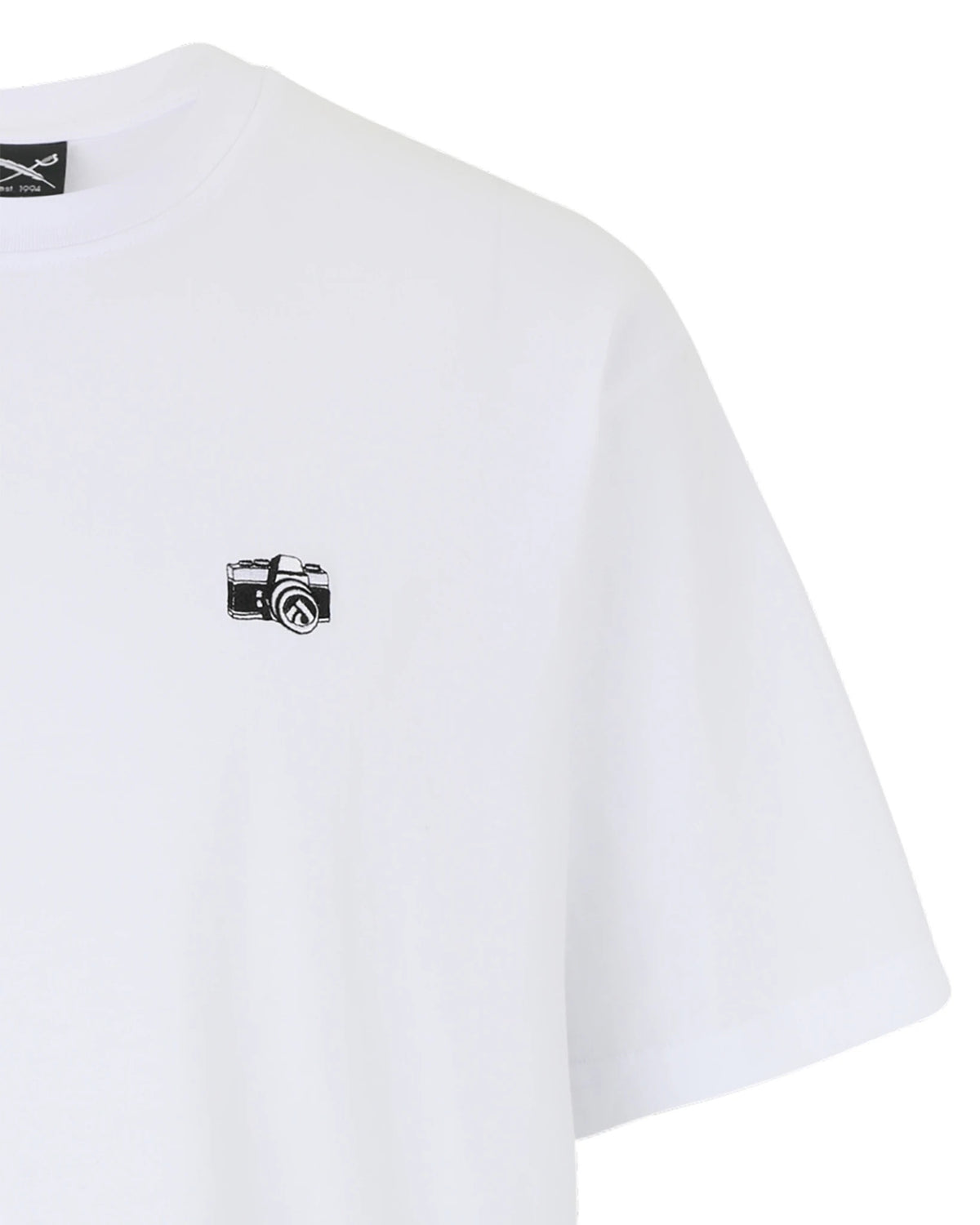 Spiegelreflex T-Shirt white | Bildmaterial bereitgestellt von SHOES.PLEASE.