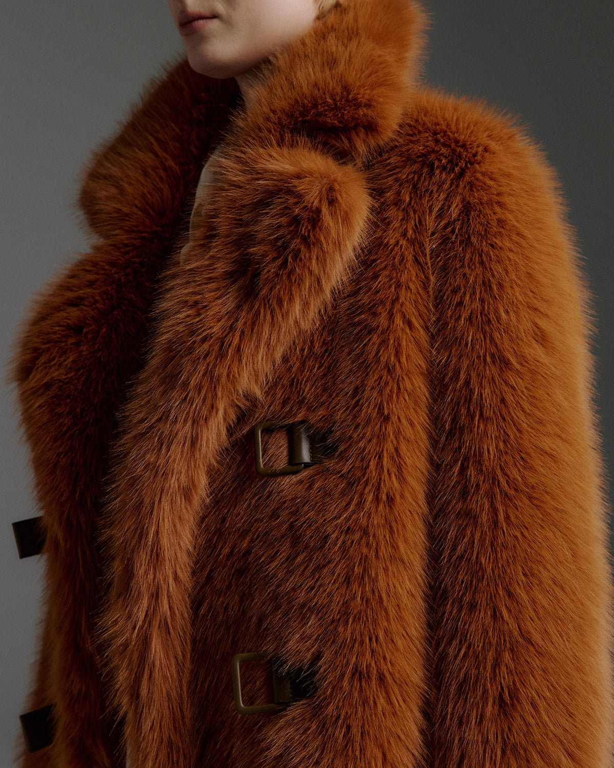 Bee Toggle Long Hair Overcoat maple | Bildmaterial bereitgestellt von SHOES.PLEASE.