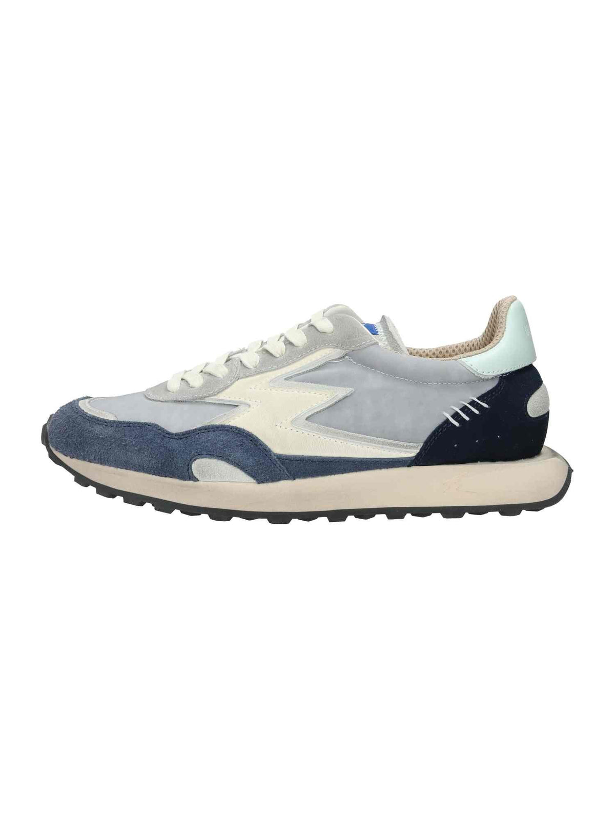 Hype Blue Deep Blue blue | Bildmaterial bereitgestellt von SHOES.PLEASE.