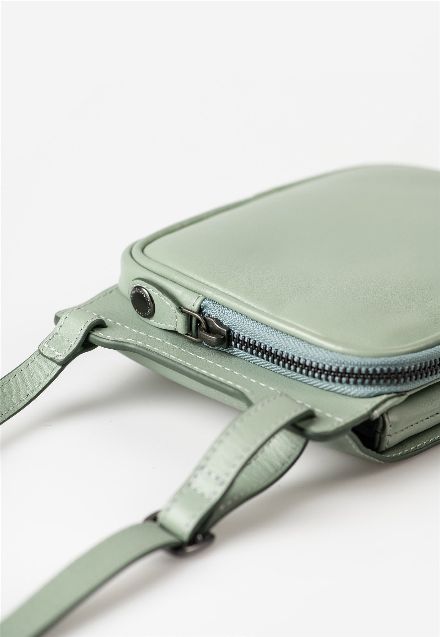 Tulip Jamie's Orchard sage green | Bildmaterial bereitgestellt von SHOES.PLEASE.
