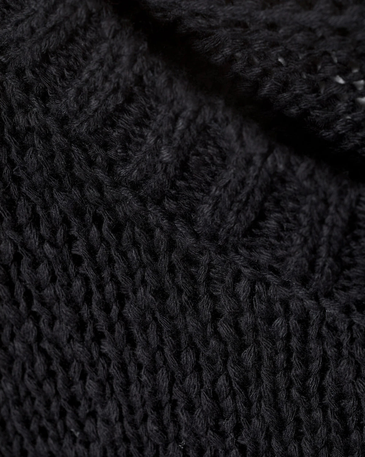 Connor Cropped Sweater black | Bildmaterial bereitgestellt von SHOES.PLEASE.