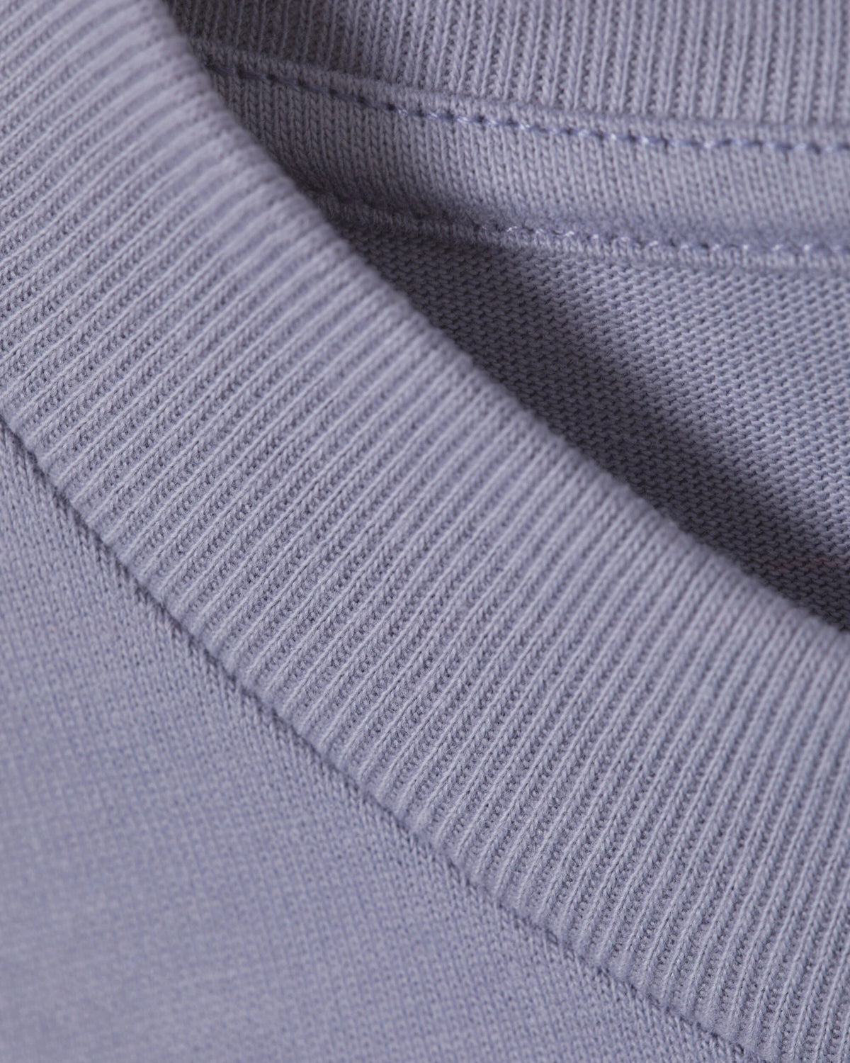 Great T-Shirt dusty purple | Bildmaterial bereitgestellt von SHOES.PLEASE.