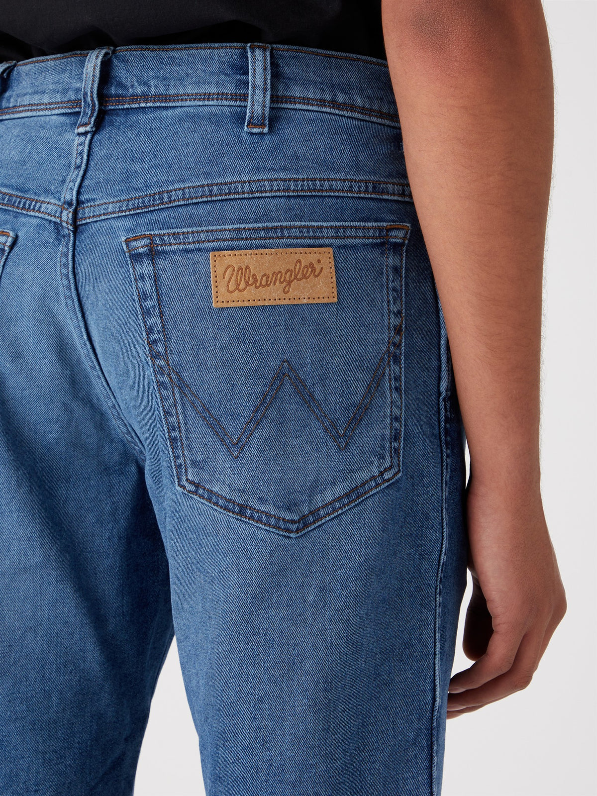 TEXAS_SHORTS THE_MARVERICK medium denim | Bildmaterial bereitgestellt von SHOES.PLEASE.