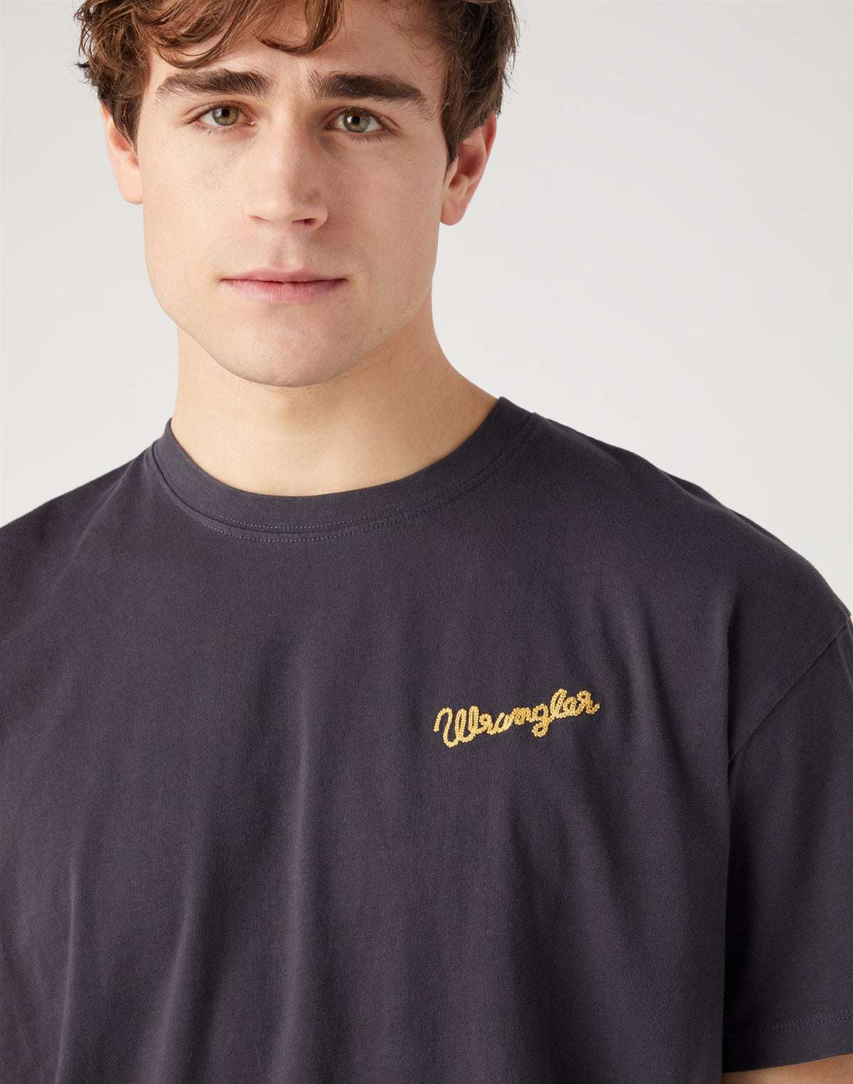 SLOGAN_TEE FADED_black | Bildmaterial bereitgestellt von SHOES.PLEASE.