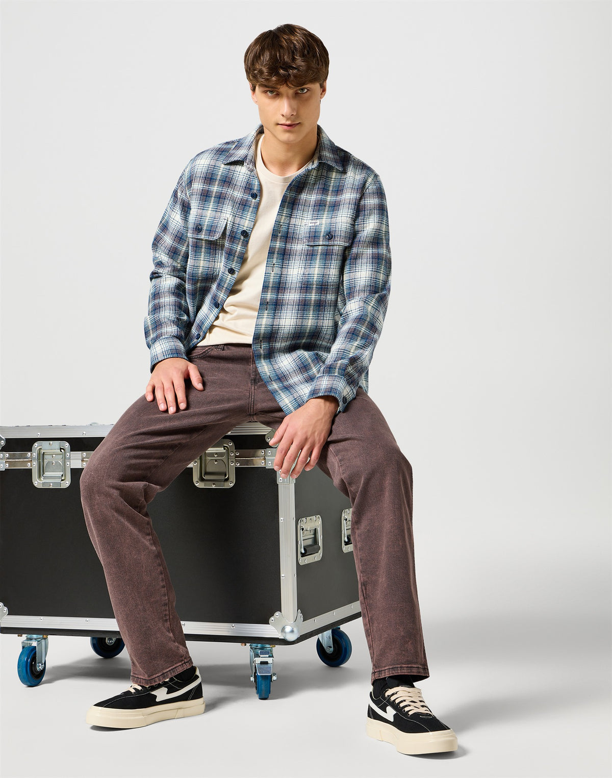 2_PKT_SHIRT BLUE_GREY | Bildmaterial bereitgestellt von SHOES.PLEASE.
