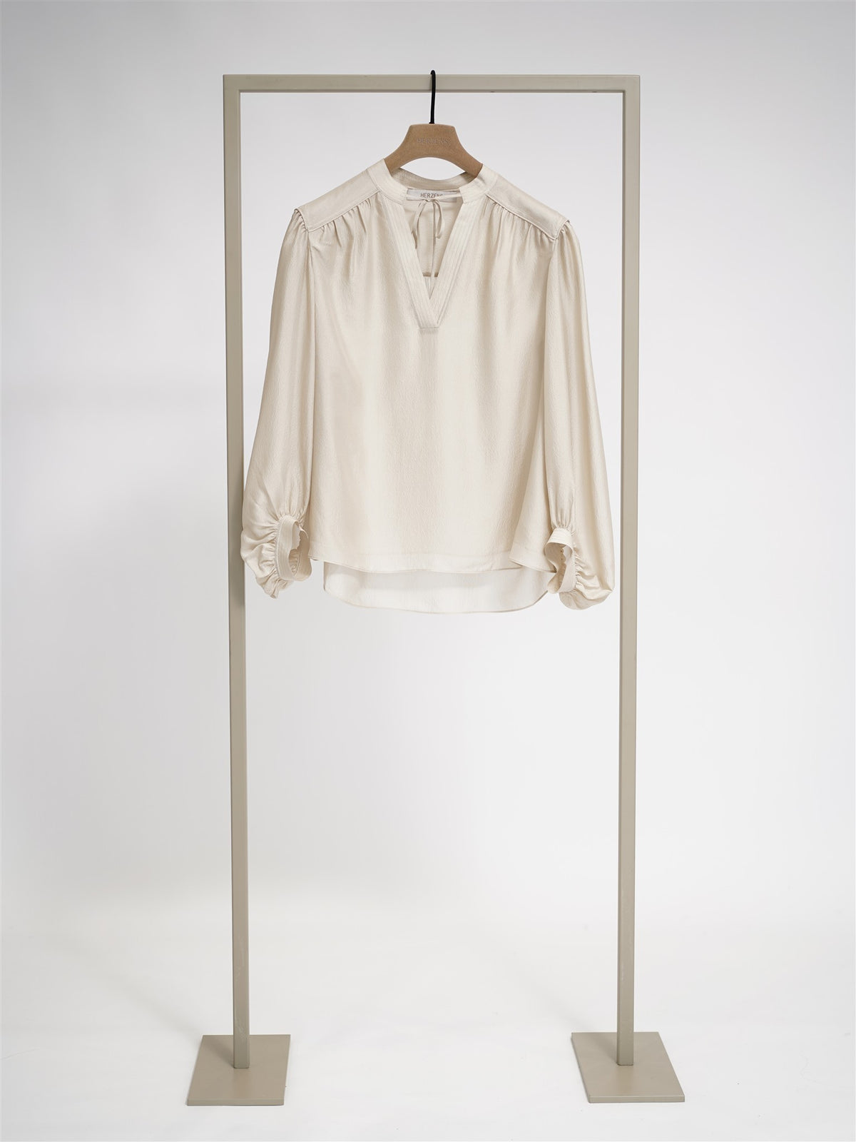 Bluse - ORGANZA albatross albatross | Bildmaterial bereitgestellt von SHOES.PLEASE.
