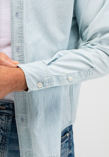 Upton Chambray Shirt shark blue | Bildmaterial bereitgestellt von SHOES.PLEASE.