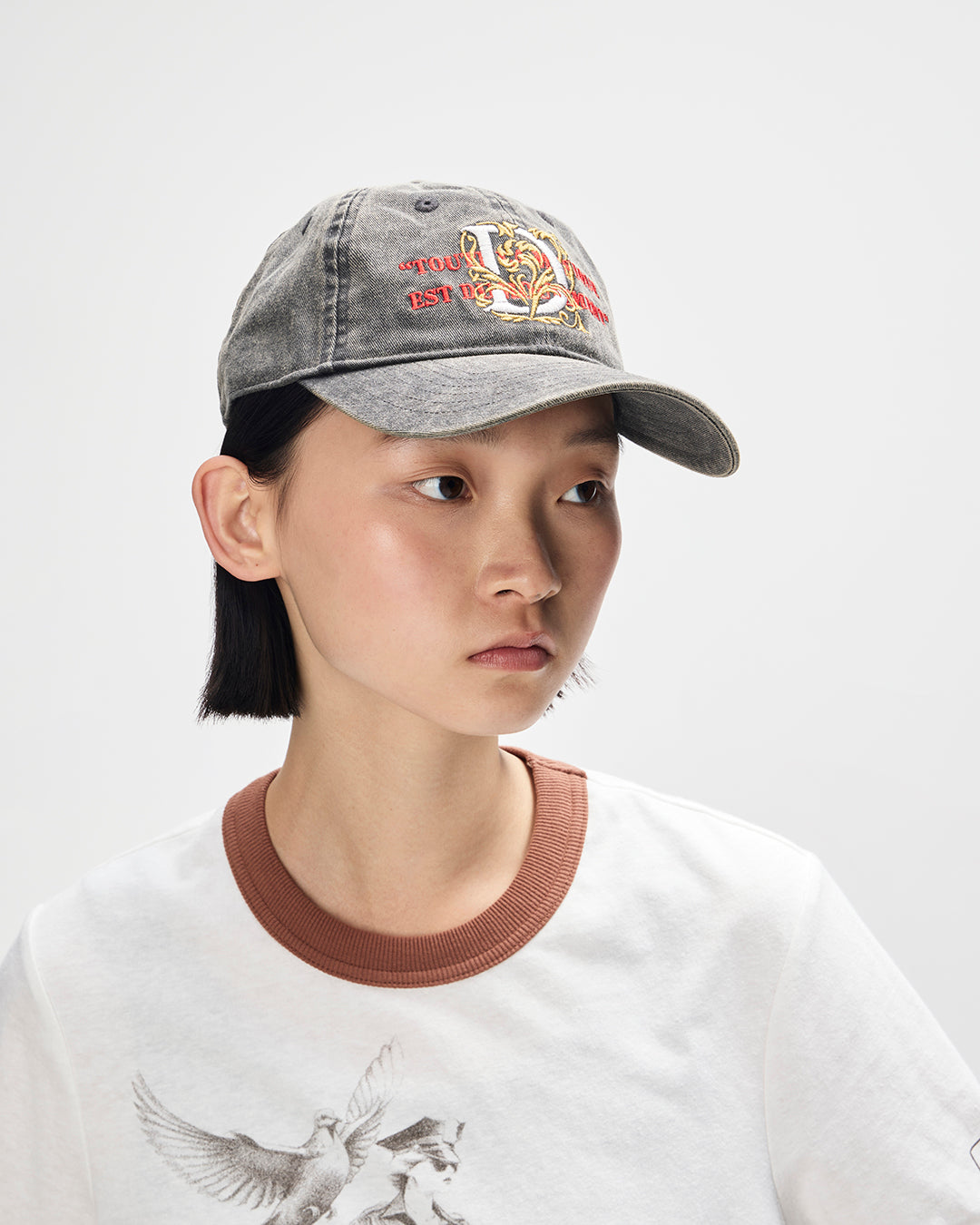 Decorative Cap anthracite | Bildmaterial bereitgestellt von SHOES.PLEASE.