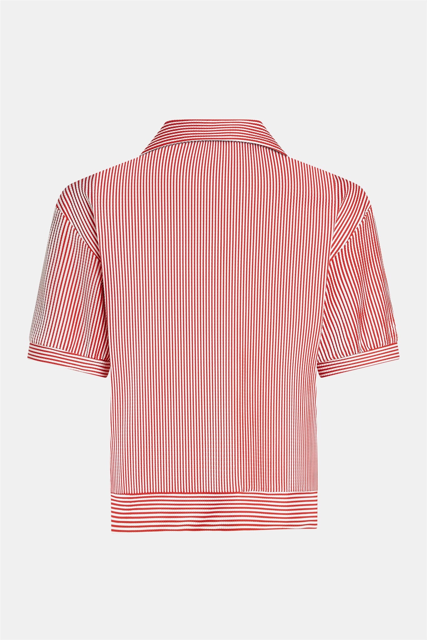 Top stripe red | Bildmaterial bereitgestellt von SHOES.PLEASE.