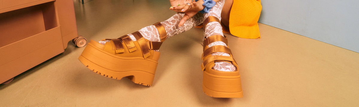Plateau Schuhe| Bildmaterial bereitgestellt von SHOES.PLEASE.