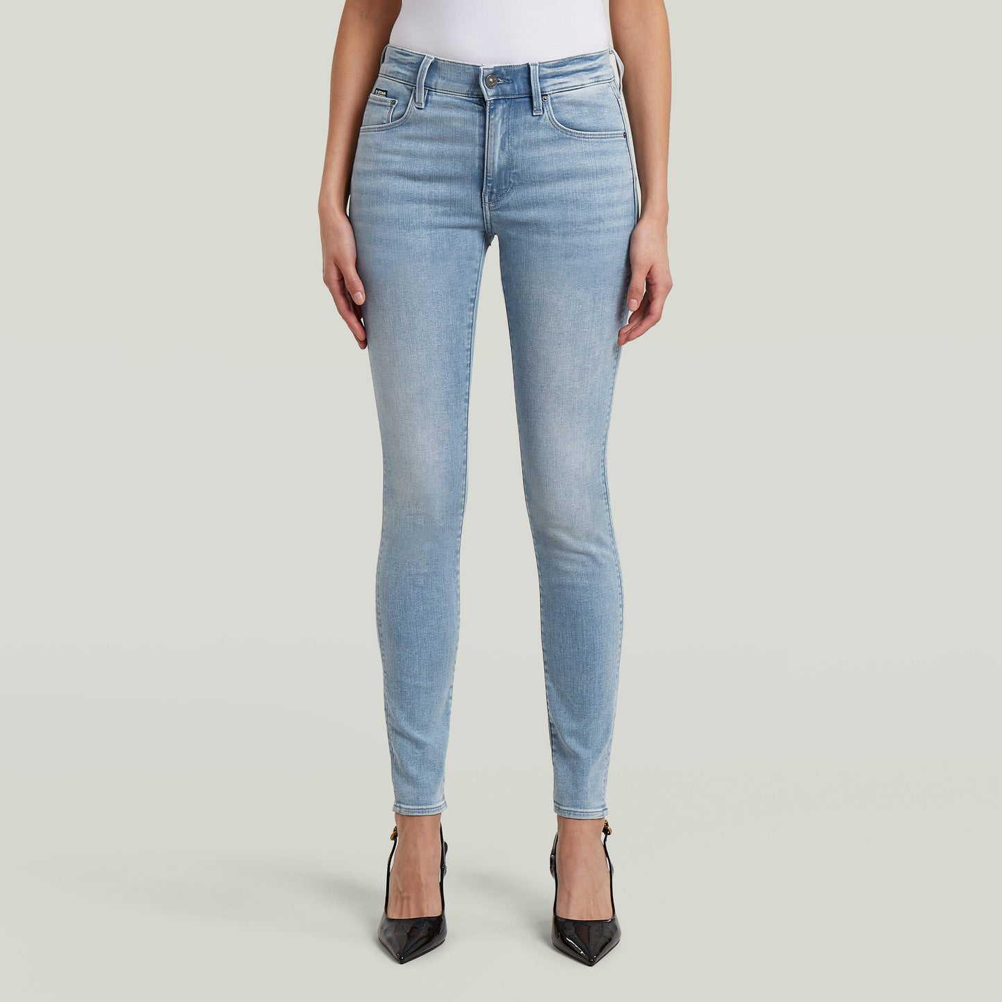 3301 Skinny Wmn lt aged | Bildmaterial bereitgestellt von SHOES.PLEASE.