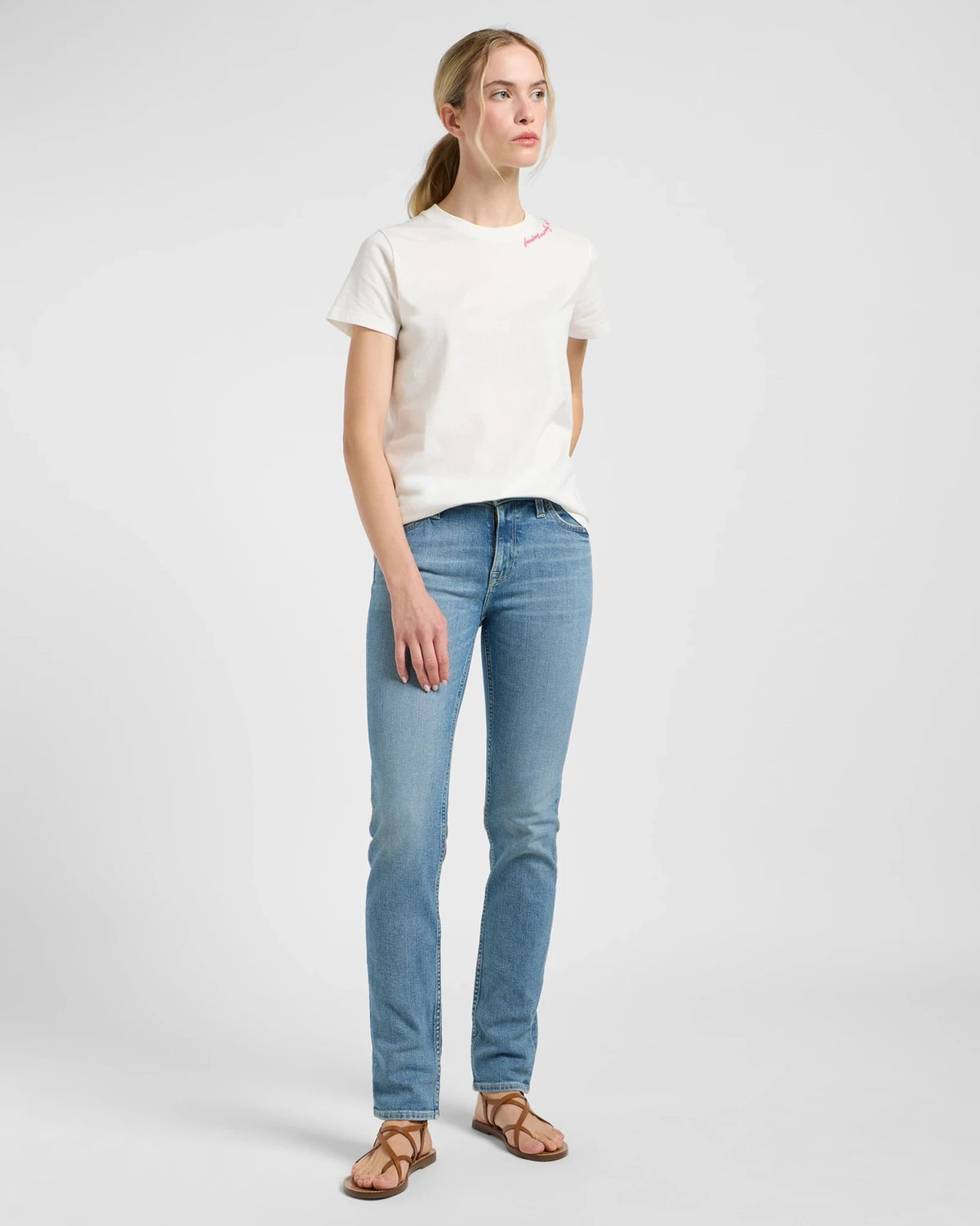 LITTLE EMBROIDERY TEE ECRU off white | Bildmaterial bereitgestellt von SHOES.PLEASE.
