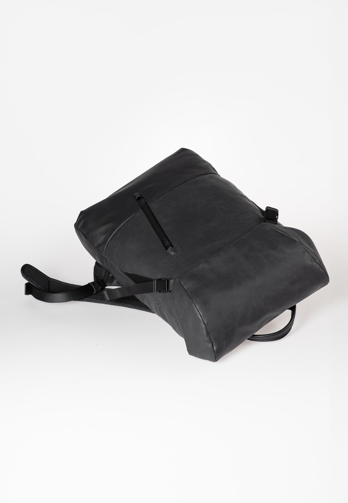 Niyodo RE Rucksack black | Bildmaterial bereitgestellt von SHOES.PLEASE.