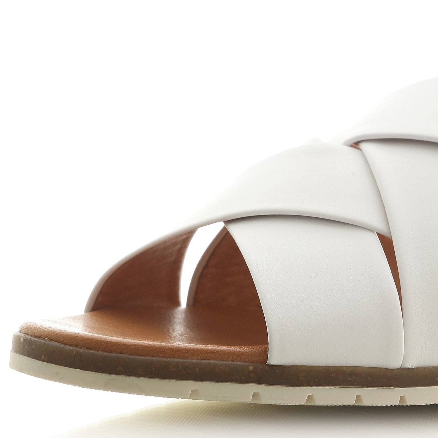 Berta 2 white | Bildmaterial bereitgestellt von SHOES.PLEASE.
