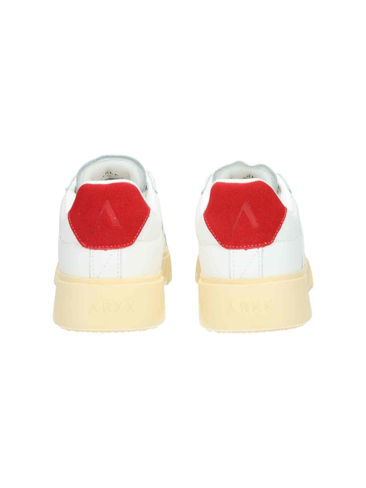 Essence White Red Vintage white red vintage | Bildmaterial bereitgestellt von SHOES.PLEASE.