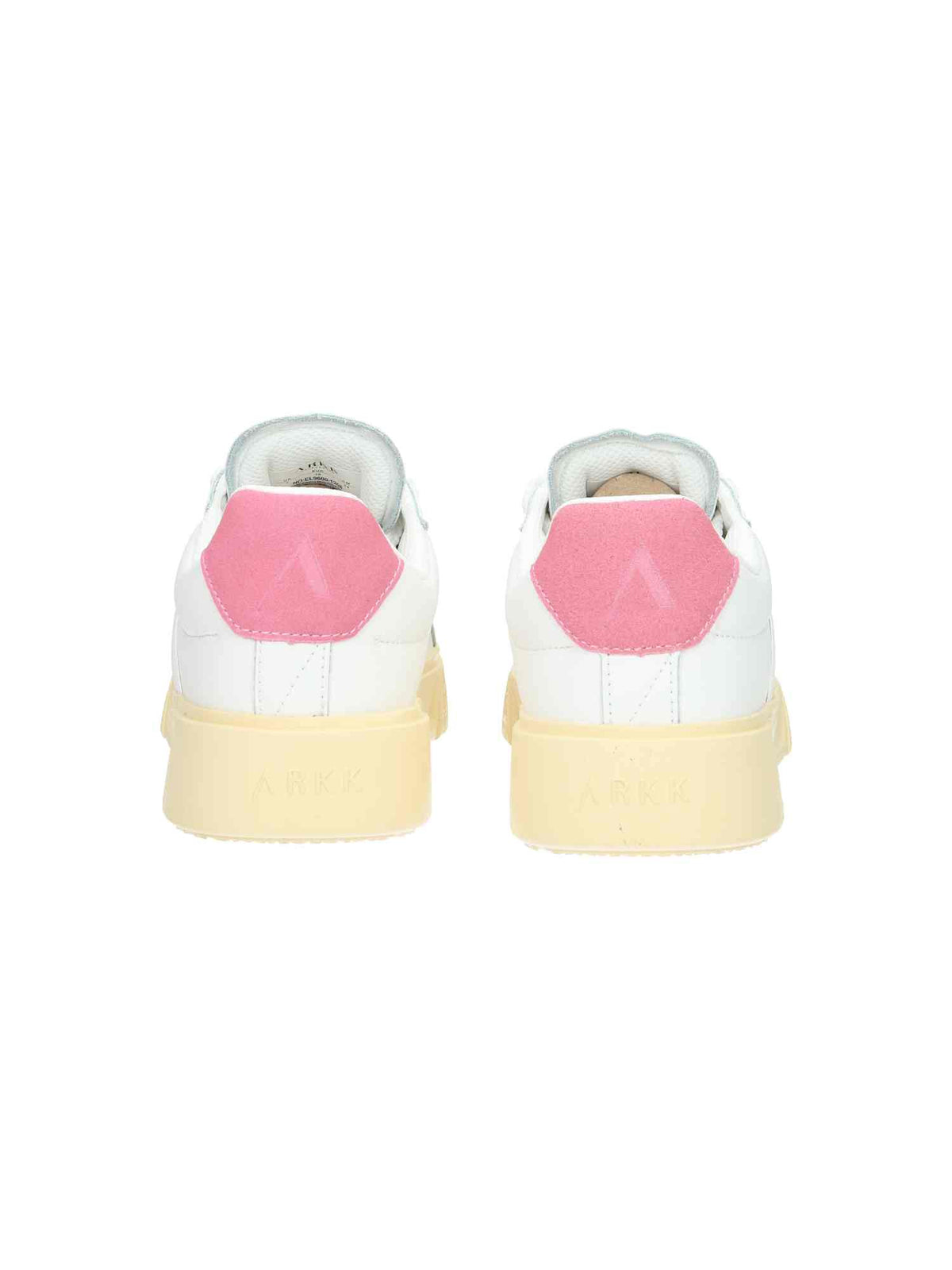 Essence White Pink Vintage white pink vintage | Bildmaterial bereitgestellt von SHOES.PLEASE.