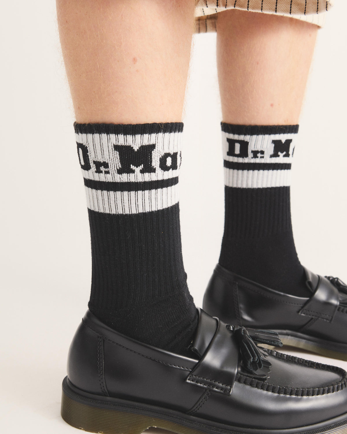 DR.MARTENS Socken Athletic Logo Black+White Organic Cotton Blend | Bildmaterial bereitgestellt von SHOES.PLEASE.
