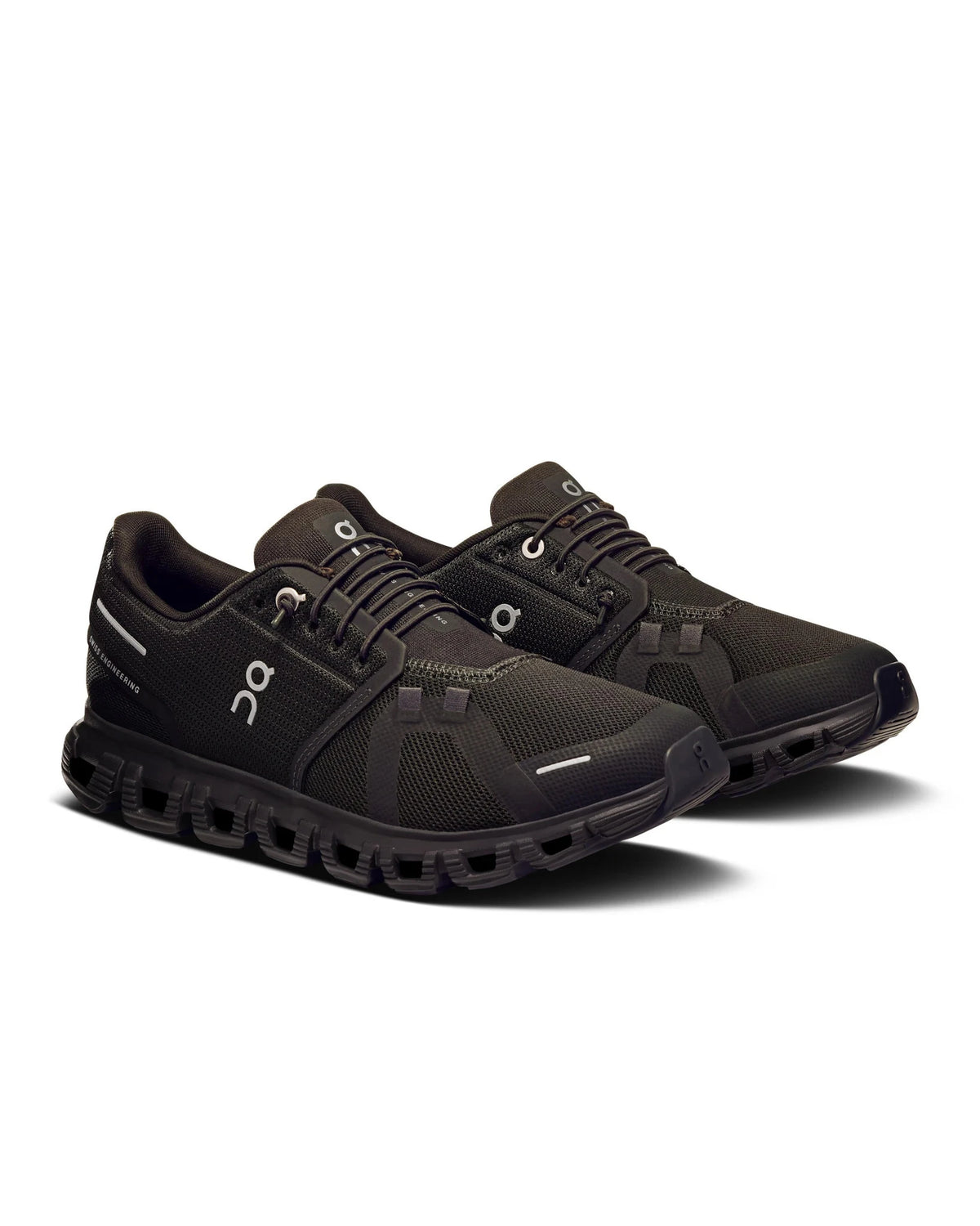 ON Schuhe Damen Cloud 6 W schwarz | Bildmaterial bereitgestellt von SHOES.PLEASE.