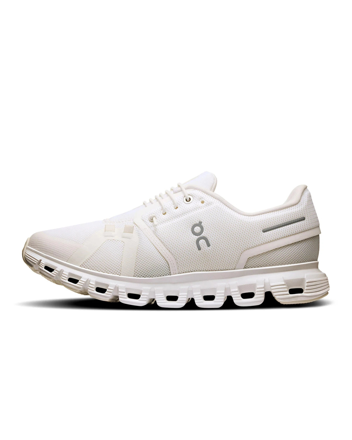 ON Schuhe Damen Cloud 6 W weiß | Bildmaterial bereitgestellt von SHOES.PLEASE.