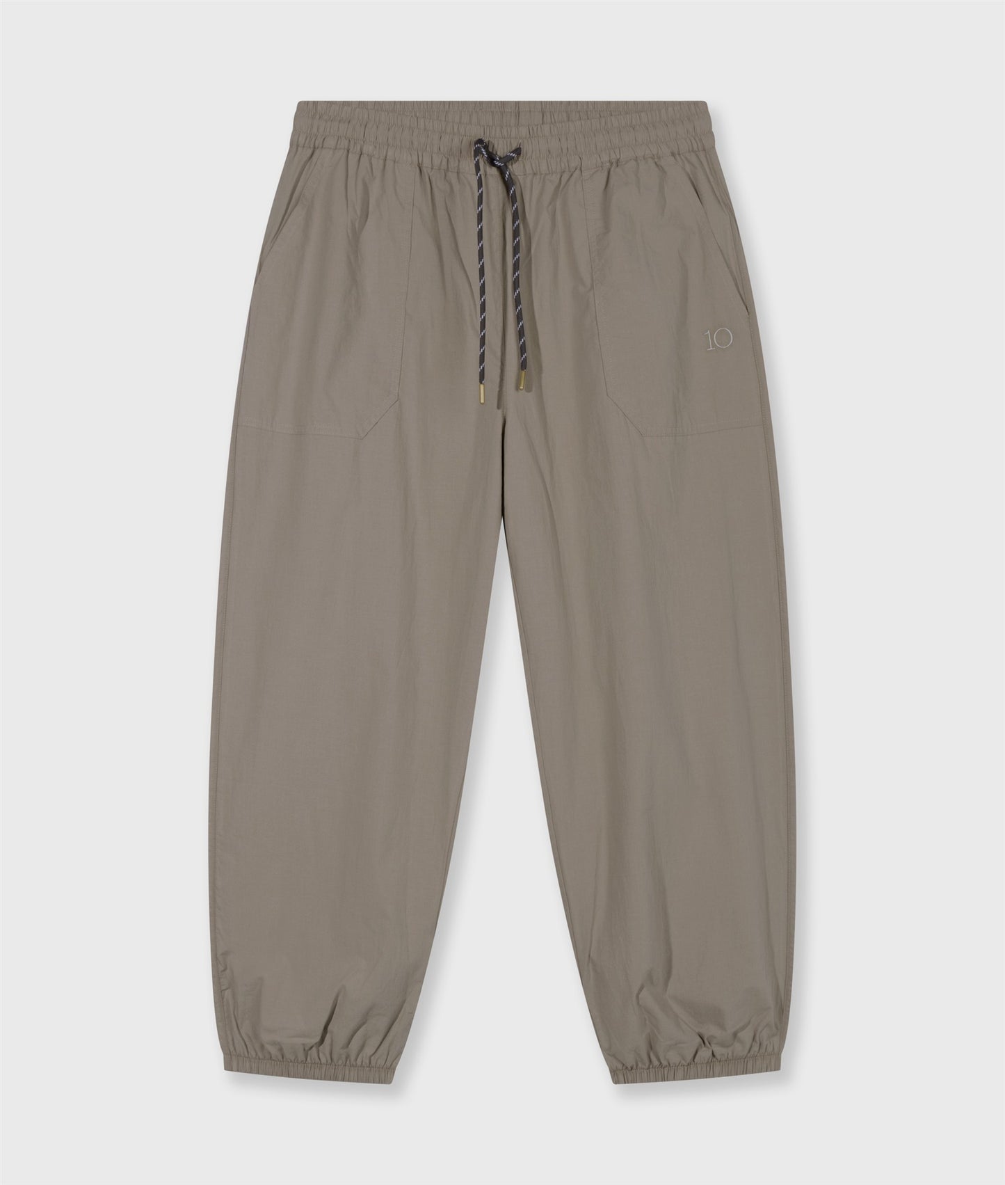 crinkle jogger fog | Bildmaterial bereitgestellt von SHOES.PLEASE.
