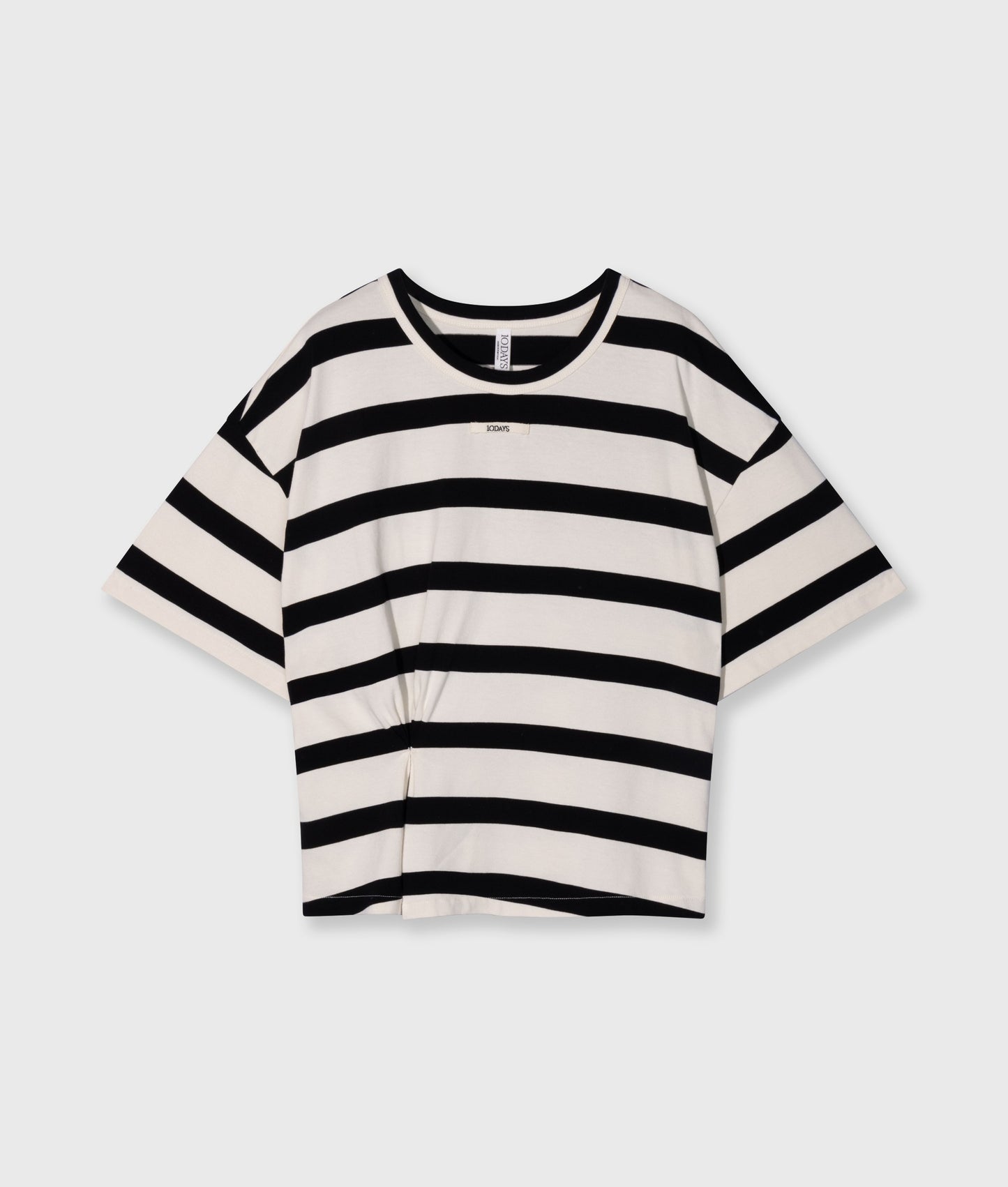 Tee Gathering Stripes ecru/black | Bildmaterial bereitgestellt von SHOES.PLEASE.