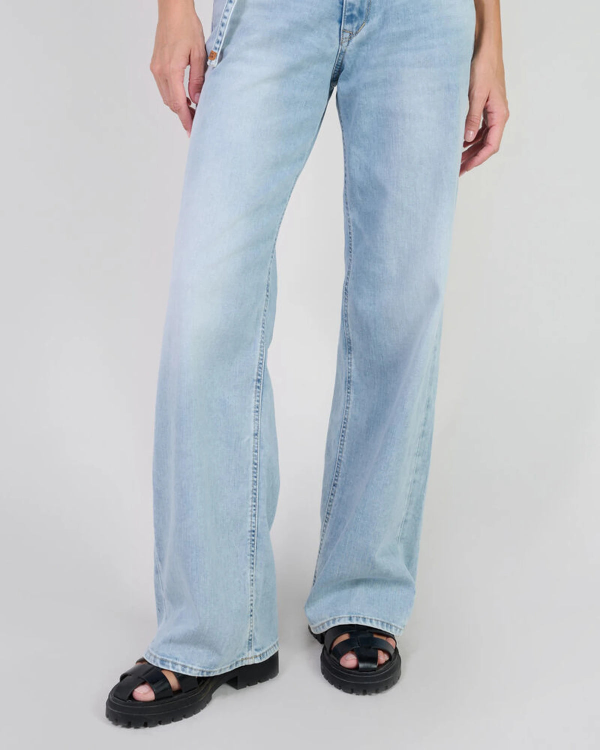 Femme JEAN LAURYN JAB blue | Bildmaterial bereitgestellt von SHOES.PLEASE.