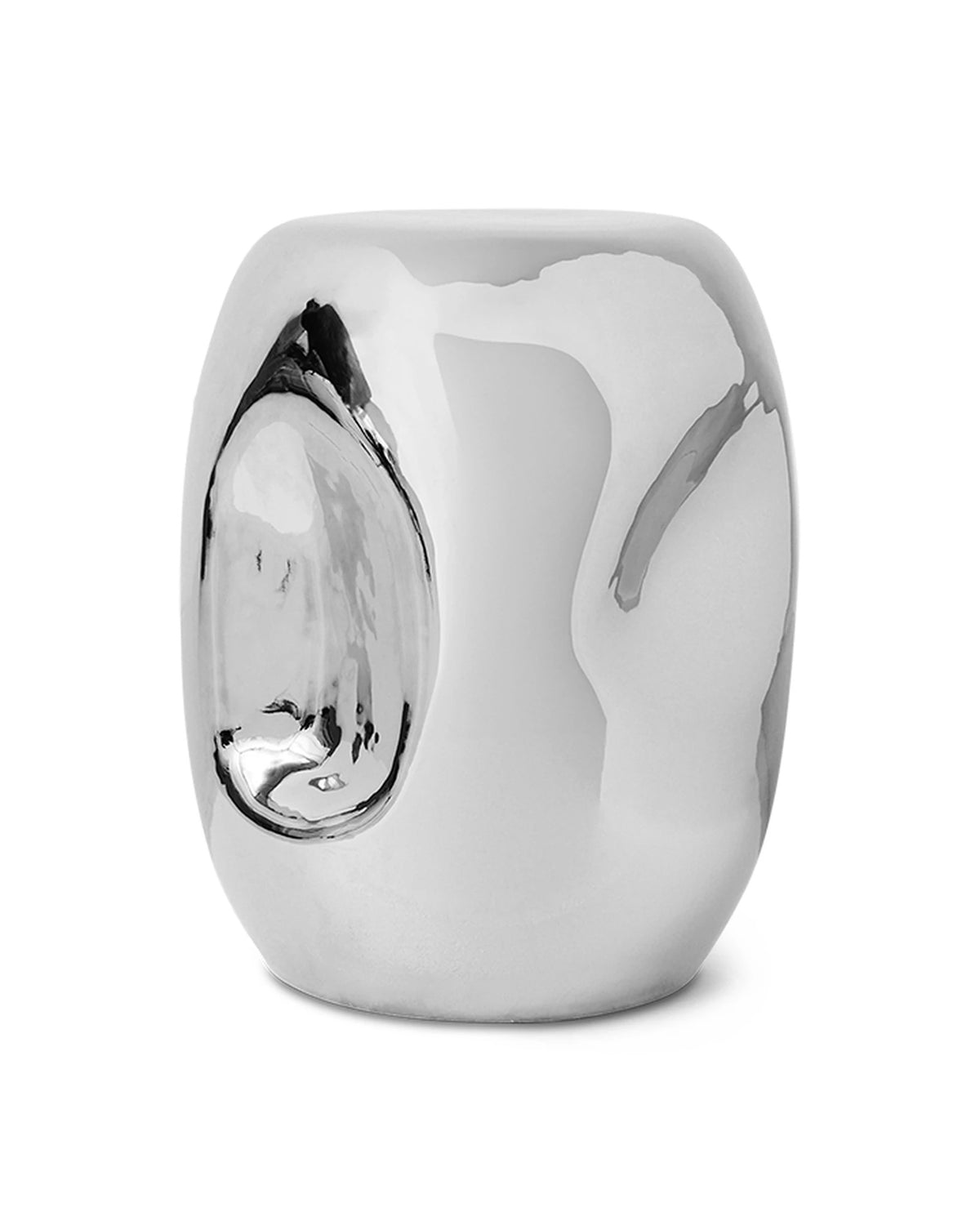 Currents chrome side table | Bildmaterial bereitgestellt von SHOES.PLEASE.