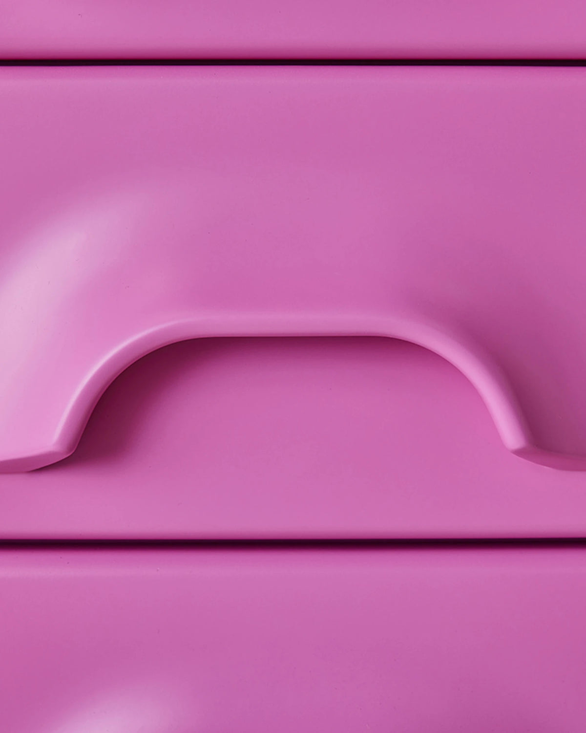 Chest of 8 drawers urban pink | Bildmaterial bereitgestellt von SHOES.PLEASE.