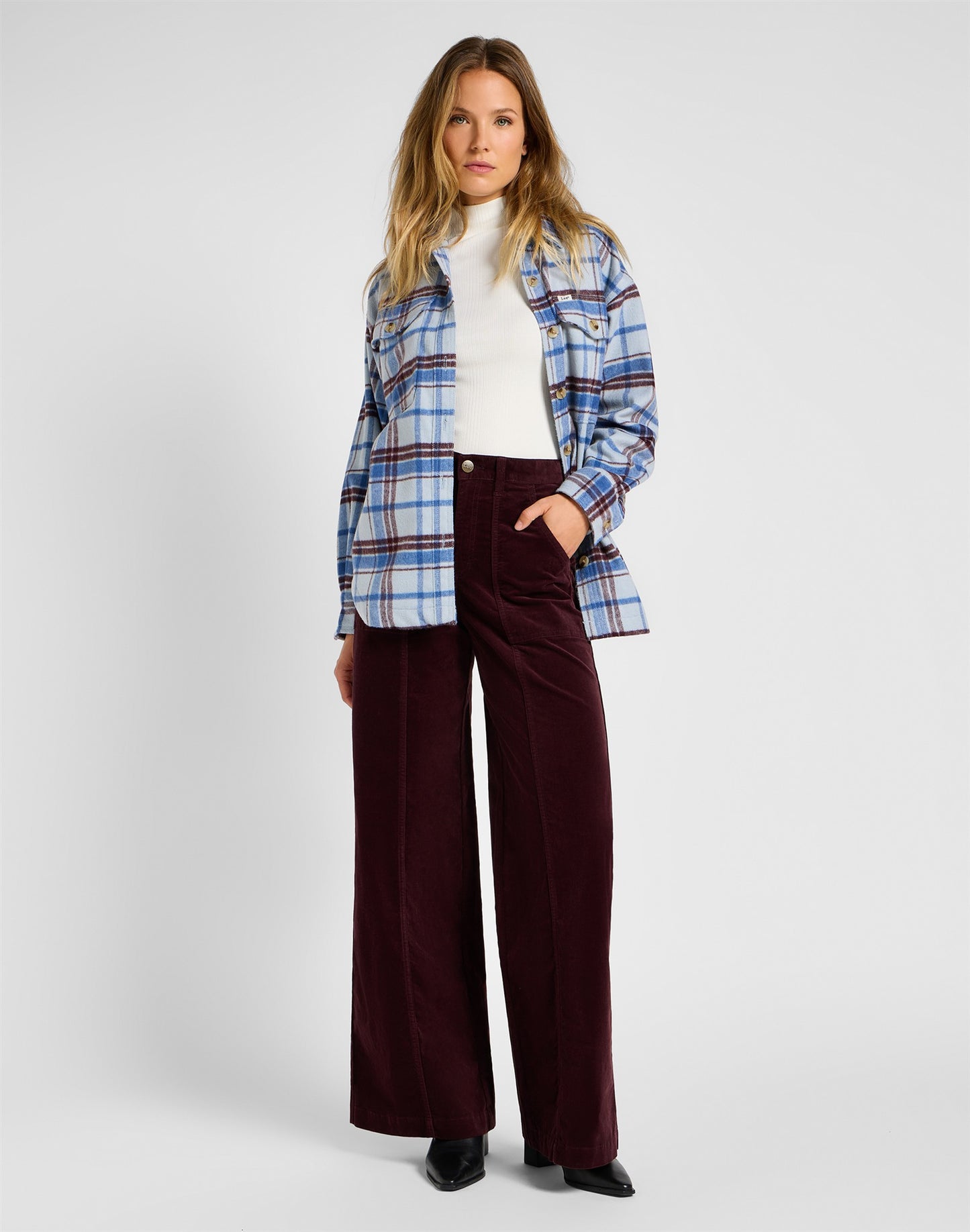 WORKING_WEST_OVERSHIRT EXPLODED_SHY | Bildmaterial bereitgestellt von SHOES.PLEASE.