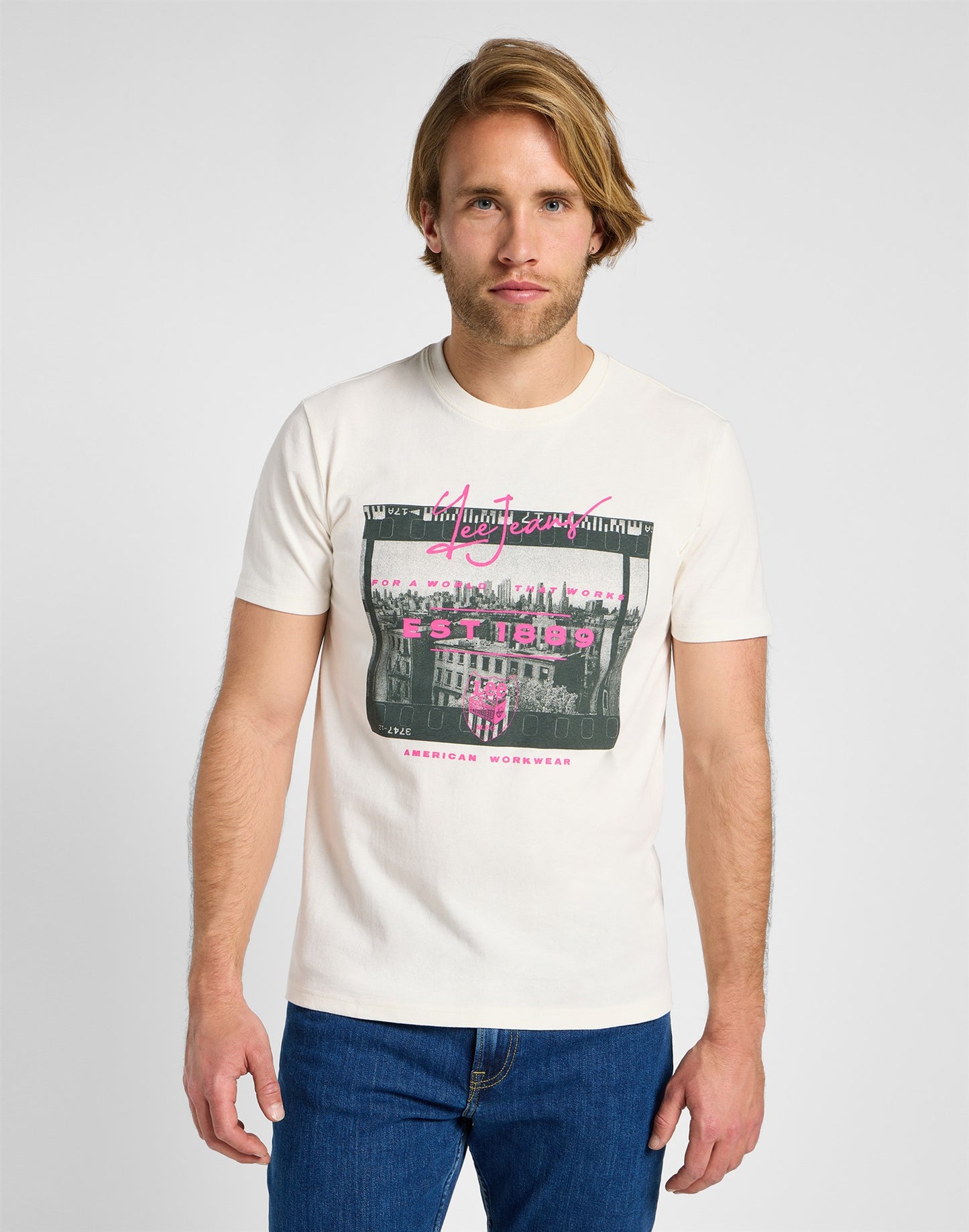 SS_UTILITY_ARTIST_TEE ECRU | Bildmaterial bereitgestellt von SHOES.PLEASE.