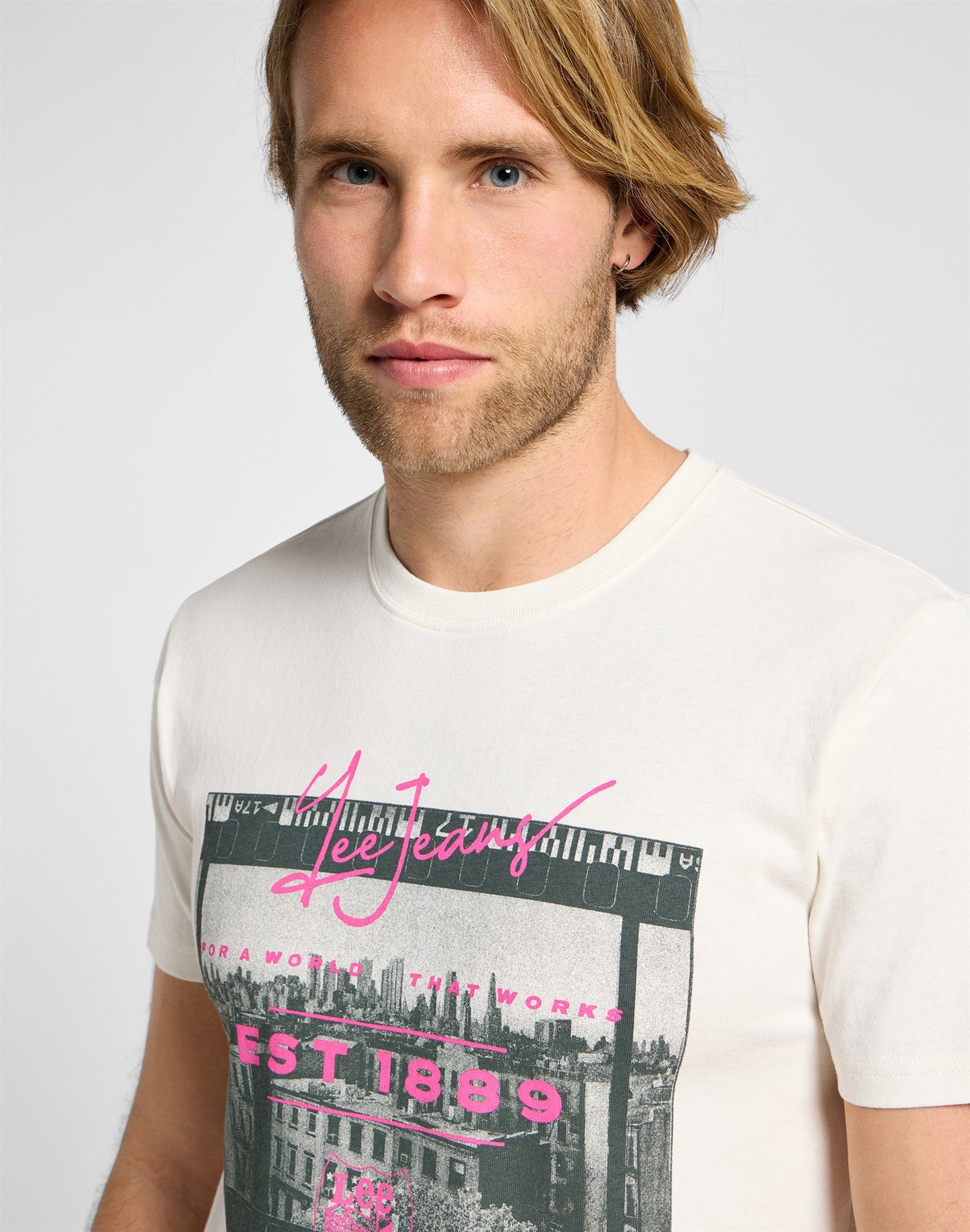 SS_UTILITY_ARTIST_TEE ECRU | Bildmaterial bereitgestellt von SHOES.PLEASE.