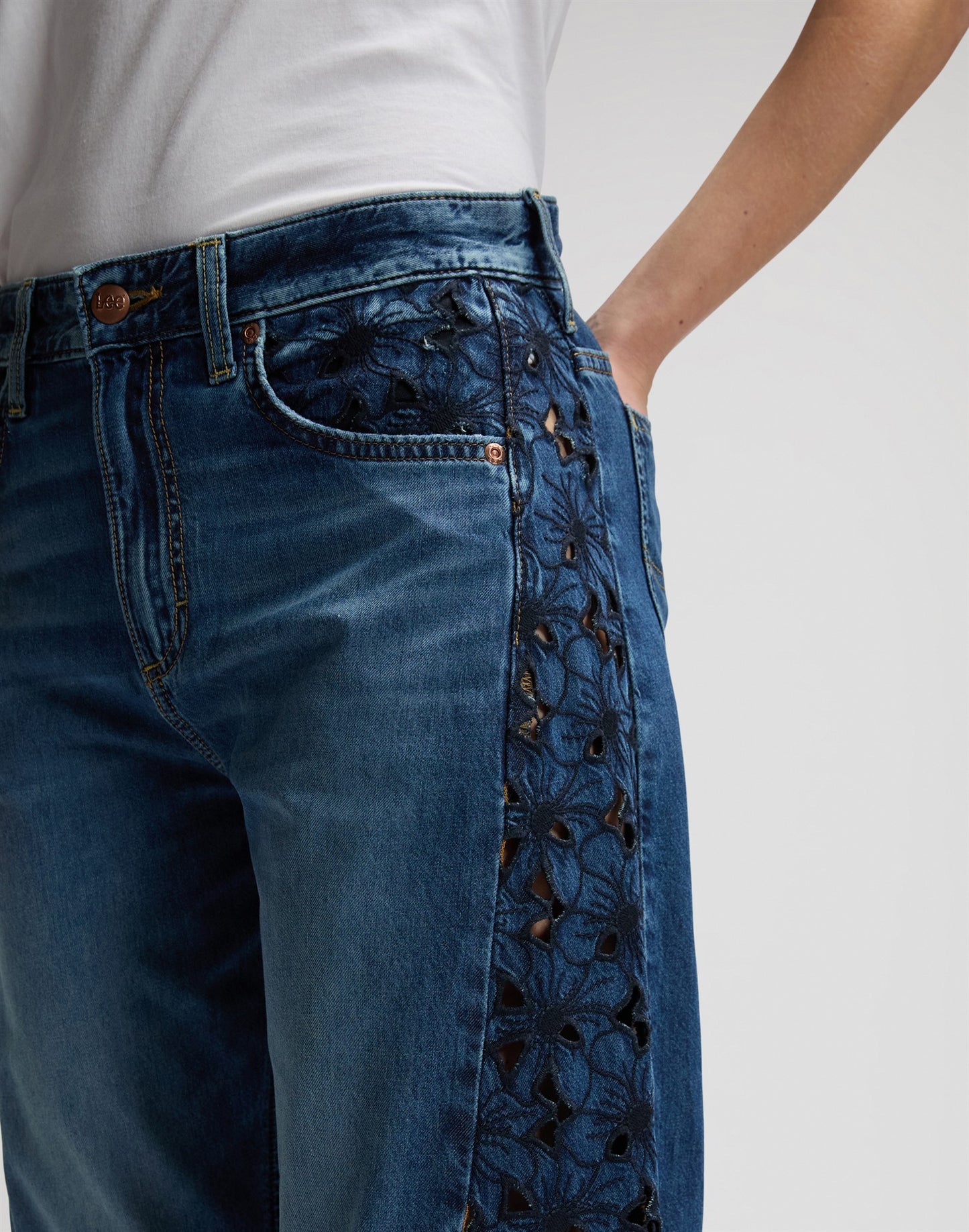 RIDER BARREL blue royalty | Bildmaterial bereitgestellt von SHOES.PLEASE.