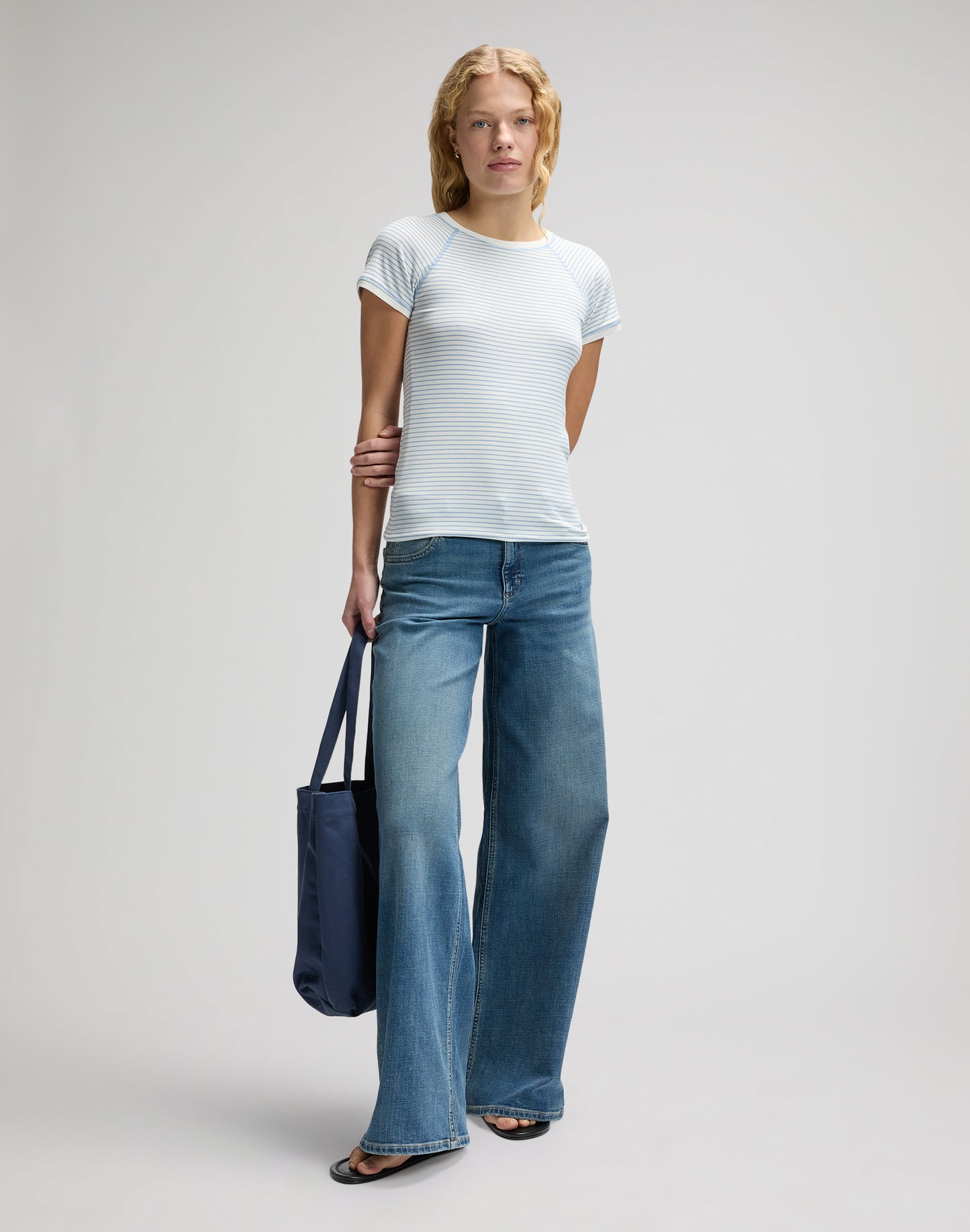 BABY TEE halogen stripe | Bildmaterial bereitgestellt von SHOES.PLEASE.