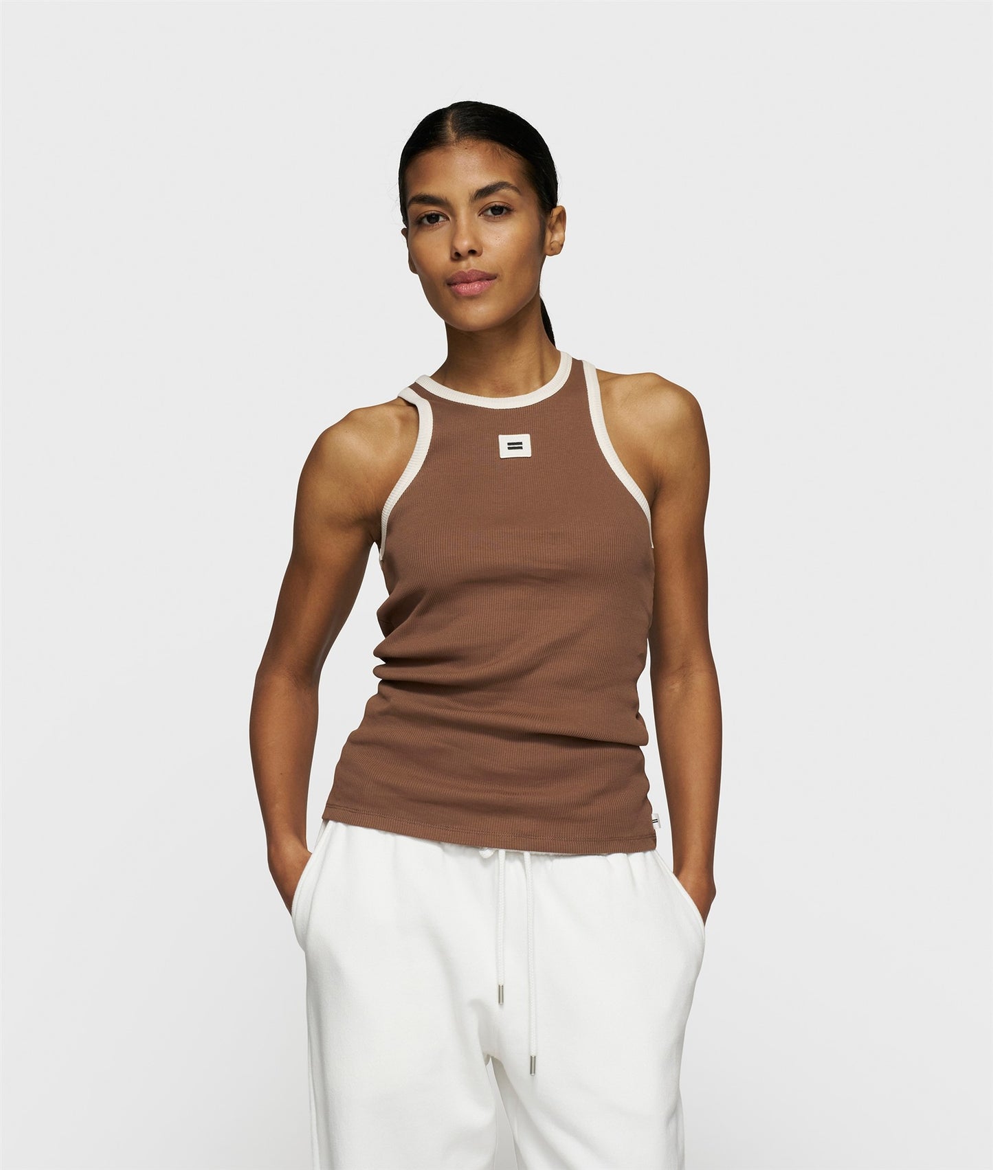 Tank Top Rib Contrast truffle | Bildmaterial bereitgestellt von SHOES.PLEASE.