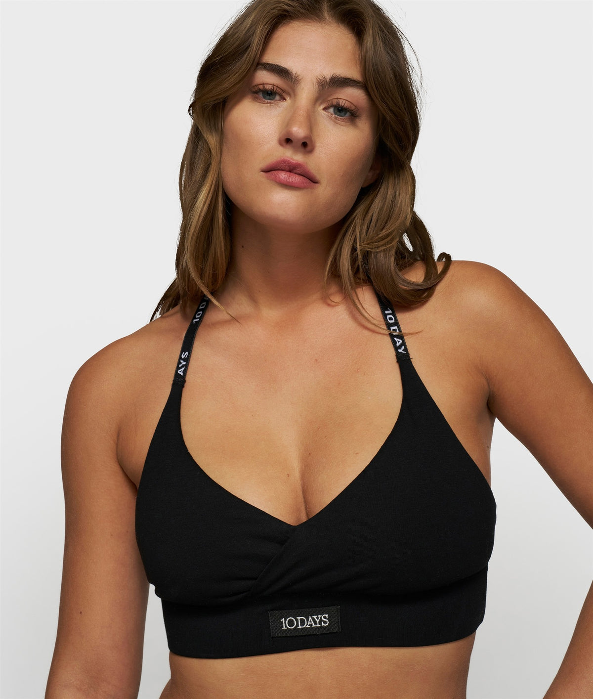 The Bar-Bra black | Bildmaterial bereitgestellt von SHOES.PLEASE.