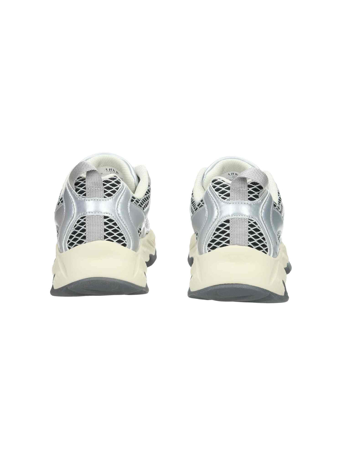 Forma Runner silver antique white | Bildmaterial bereitgestellt von SHOES.PLEASE.