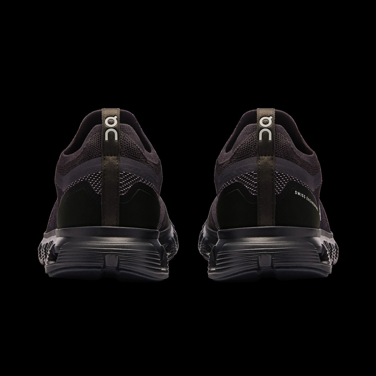 3MF10040106 M Cloud 6 Versa black/eclipse | Bildmaterial bereitgestellt von SHOES.PLEASE.