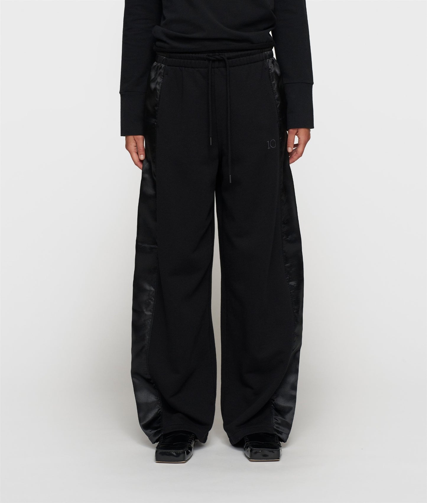 Western Jogger Satin black | Bildmaterial bereitgestellt von SHOES.PLEASE.