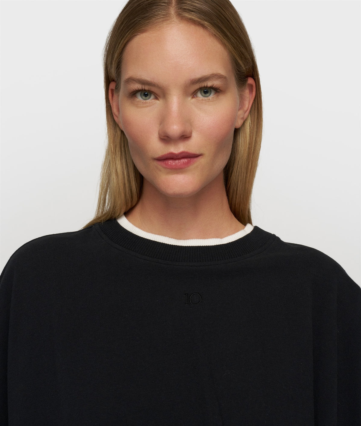 Pleated Sweater Chiffon black | Bildmaterial bereitgestellt von SHOES.PLEASE.