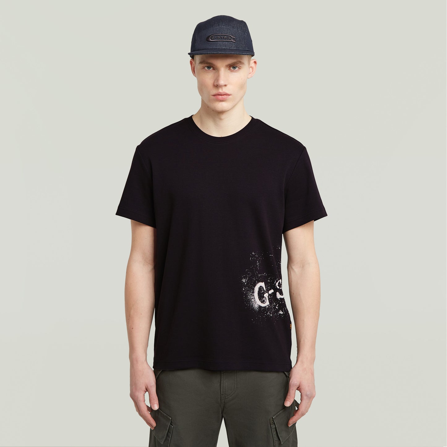 Sprayed gr r t dk black | Bildmaterial bereitgestellt von SHOES.PLEASE.
