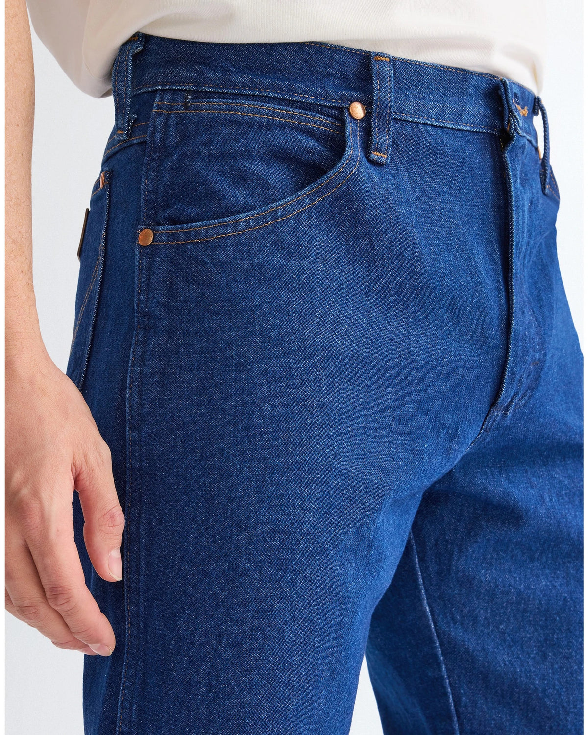13MWZ prewashed indigo | Bildmaterial bereitgestellt von SHOES.PLEASE.