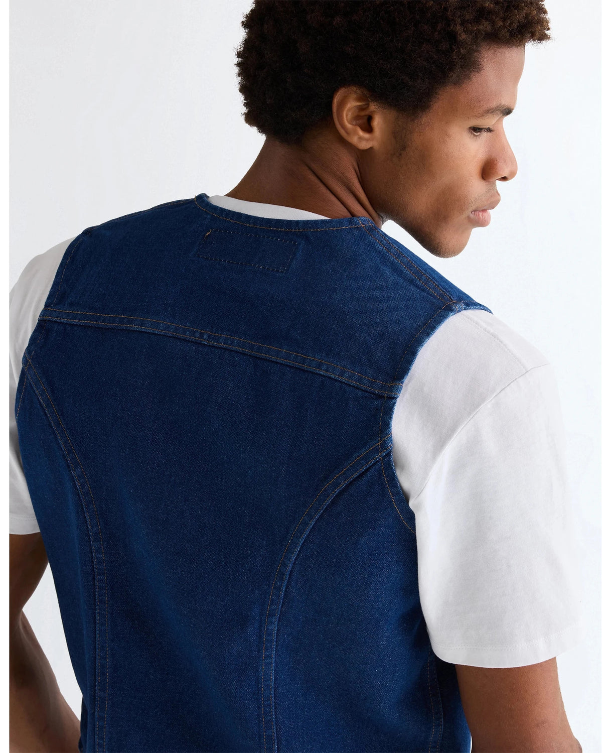 COWBOY CUT VEST prewashed indigo | Bildmaterial bereitgestellt von SHOES.PLEASE.