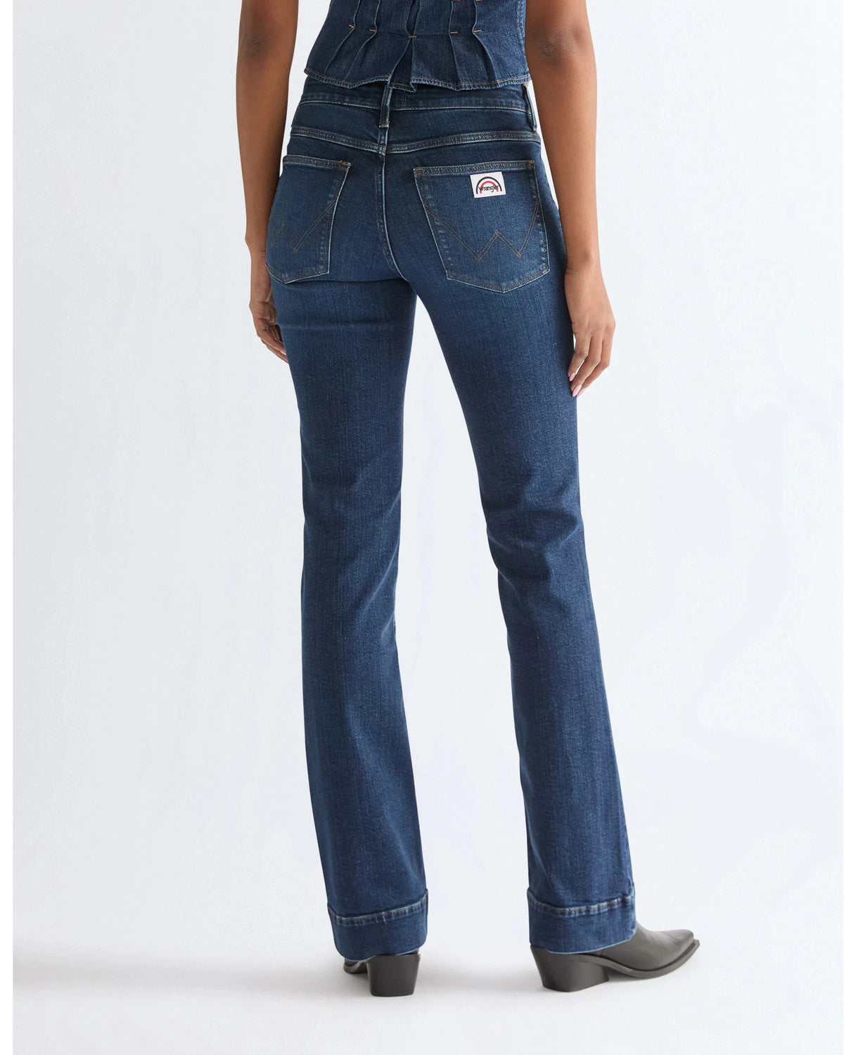 FLARE pioneer pop | Bildmaterial bereitgestellt von SHOES.PLEASE.