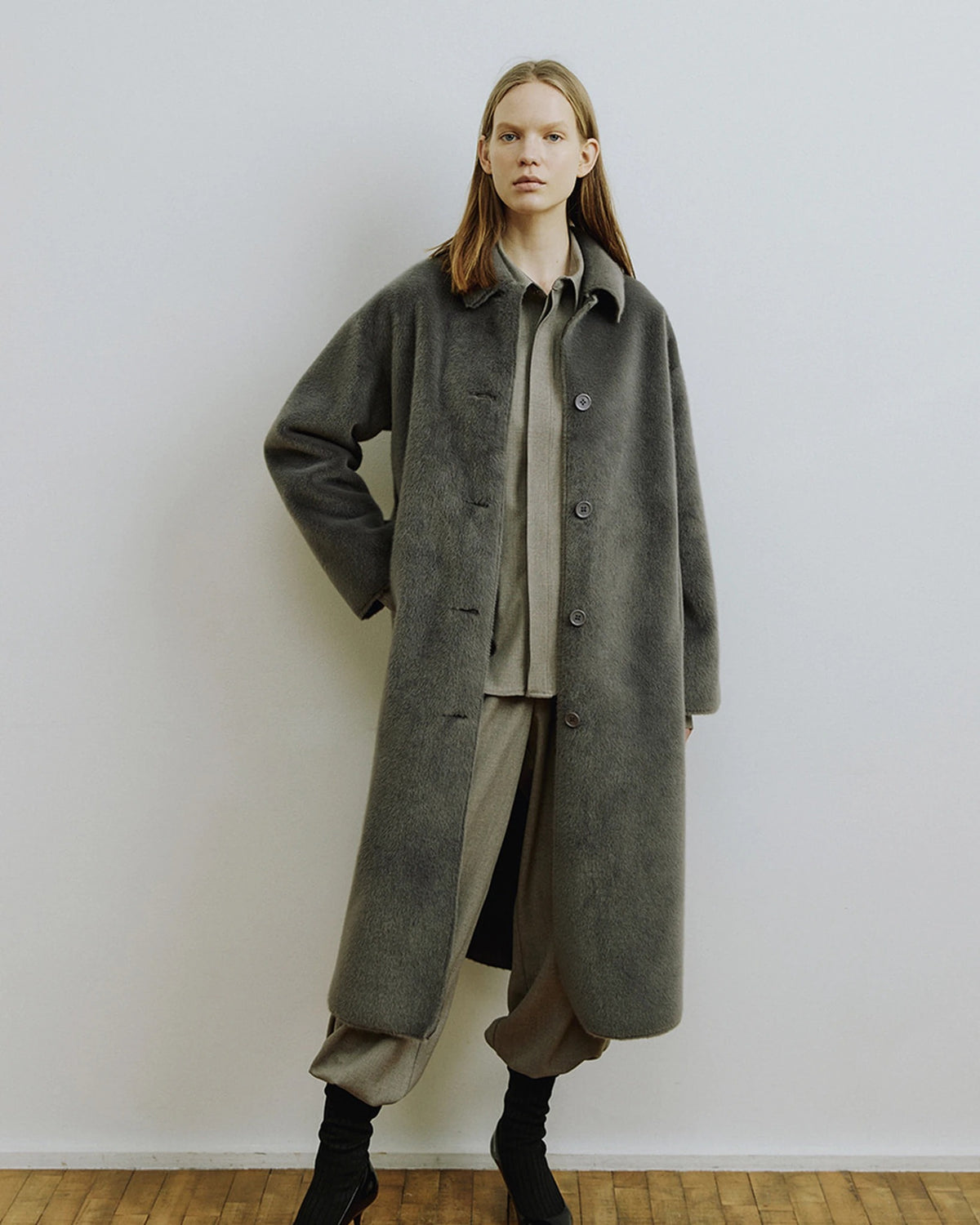 Lungo Coat darkgrey | Bildmaterial bereitgestellt von SHOES.PLEASE.