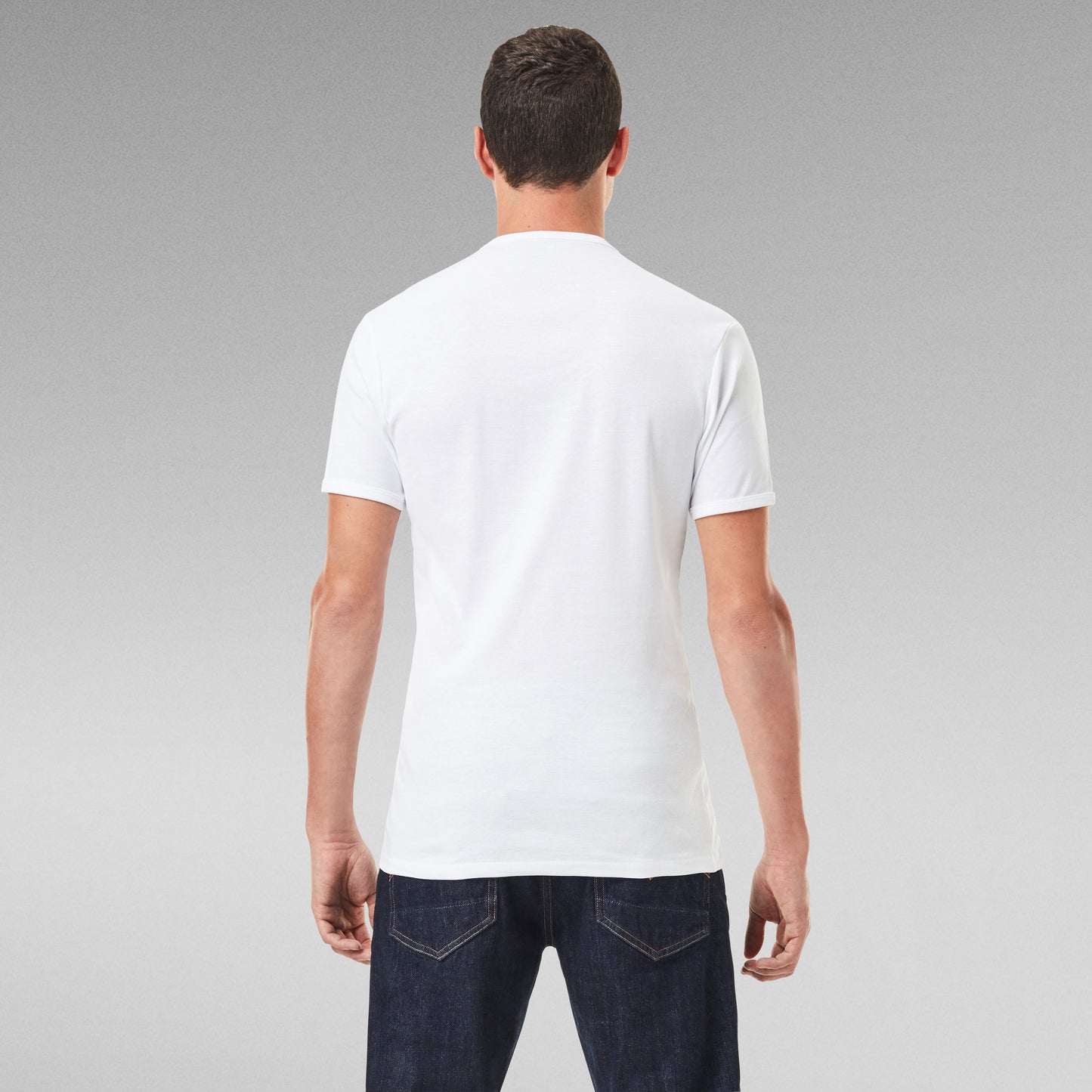 Base v t s\s 2-pack white | Bildmaterial bereitgestellt von SHOES.PLEASE.
