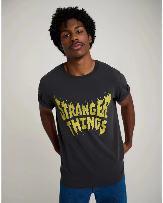 STRANGER THINGS TEE washed black