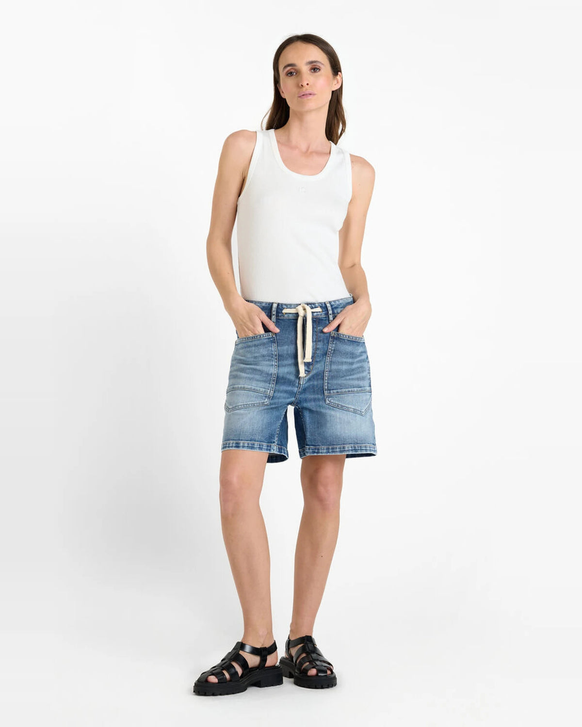 Femme SHORT MADO blue | Bildmaterial bereitgestellt von SHOES.PLEASE.