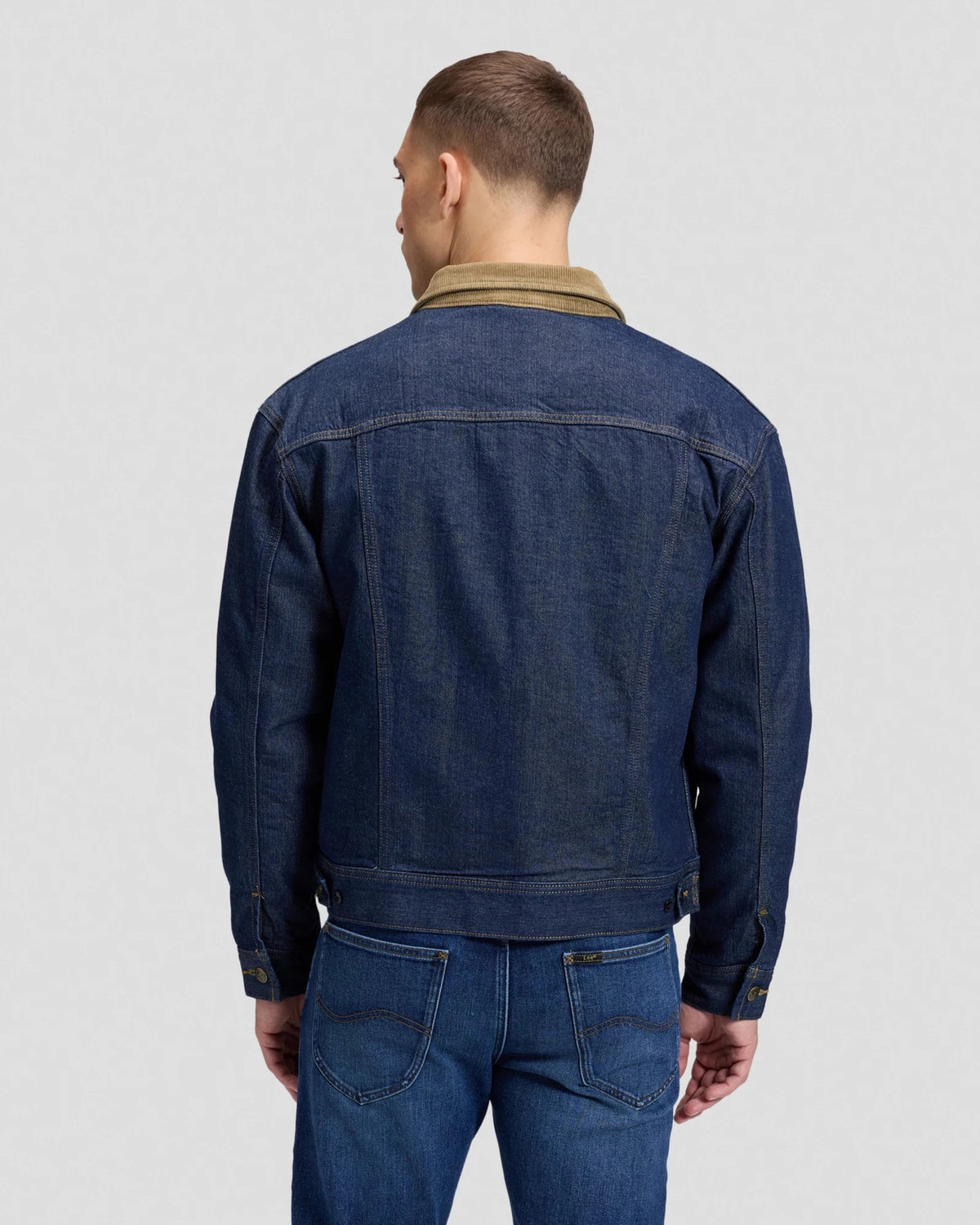 STORM RIDER JACKET BRAND loyal | Bildmaterial bereitgestellt von SHOES.PLEASE.