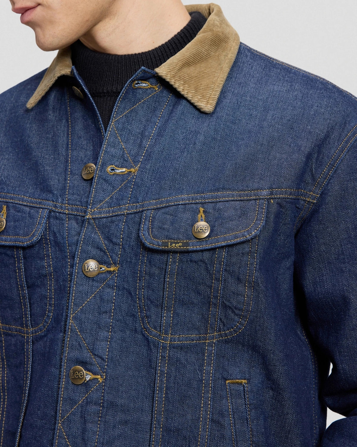 STORM RIDER JACKET BRAND loyal | Bildmaterial bereitgestellt von SHOES.PLEASE.